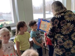 b_1024_768_0_00_images_2023_2024_KAWA_Pasowanie_czytelnik_430920580_866281601966456_6424893943518393596_n